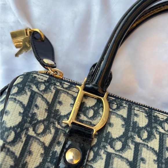 🚨🚨SOLD🚨🚨Dior Navy Trotter Boston Bag - Picture 6 of 14